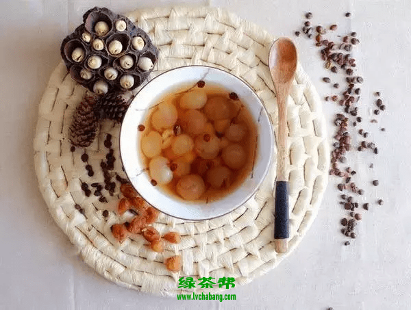 莲子茶的制作方法，清热解毒的功效与作用！